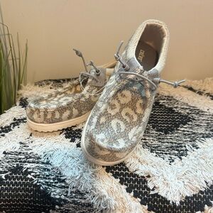 Women’s Casual Leopard Print Shoes